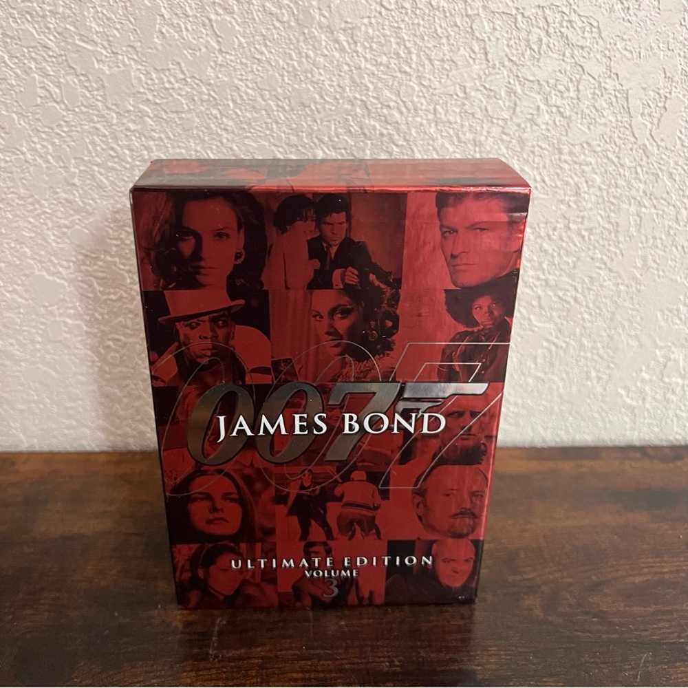 JAMES BOND Ultimate Edition Volume 3 DVD